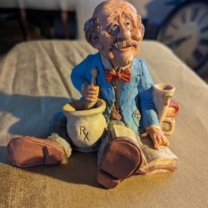 Mortimer Pestle RX Figurine